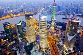 上海楼市调控再次升级，一天传来两个重磅利空消息，房价稳了图片