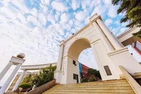 阳光学院校长乔海曙为你解密“阳光速度”图片