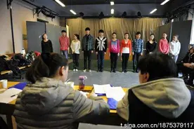 参加艺考的艺术生都是从小就开始接触艺术了吗图片