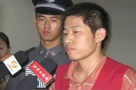 解密中国大案——博士高空抛下女网友 网络和现实有差别图片