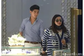 这个东北小伙18岁入哈佛，何鸿燊陪嫁14亿，将28岁爱女嫁他图片