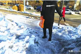 崴一下脚别不当回事 隐形骨伤更易留下后遗症图片