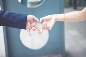 危险危险危险！有一种前任，回头找你只为狠狠报复图片
