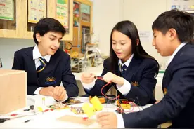 高级文具能有多“坑娃”？小学生：好不容易写好的作业说没就没了图片