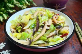 香菇和它是“黄金搭档”简单一炒，营养又香又下饭，孩子特爱吃图片
