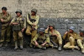 豆瓣评分9.5，这部经典抗日剧还原真实的抗日战场图片