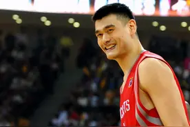 错失总冠军！当年姚明为什么拒绝科比的游说，没有加盟湖人队？图片