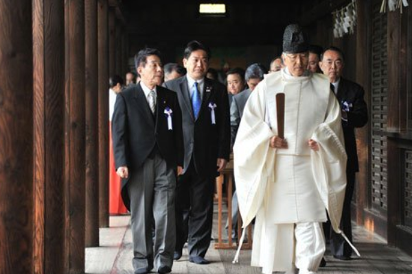 中国男子火烧靖国神社，面对日方抓捕，中韩为何出奇默契？
