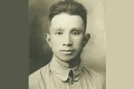 林总让粟司令去部队多走走，粟司令让叶帅拿主意，叶帅：你是将才图片