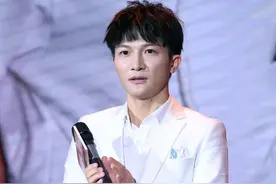 看完岳云鹏、周深的经历，在育儿路上我没有那么焦虑了图片