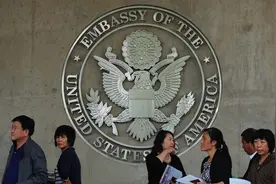 宁可回到中国，也不愿意留在美国，北京姑娘吐露心声：在美国我无法获得安全感图片