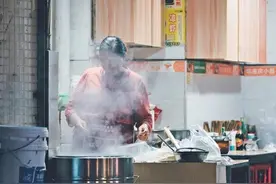 前门“大碗茶”　时代烟火气图片