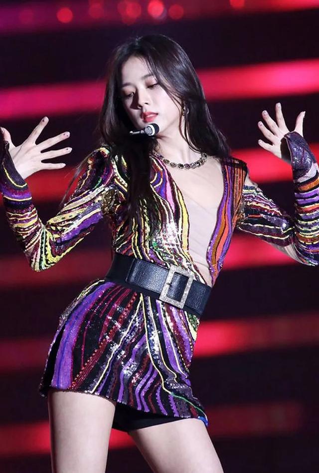 野脚鸡皮肤穿裙子 野脚鸡皮肤穿裙子