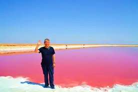 22天花费2780万里亚尔！70岁老头在伊朗图片