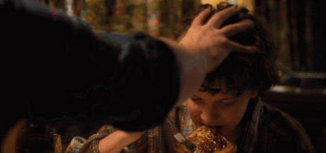 网飞首度公开播放数据，全球最多人看的神剧前十名，拯救剧荒的你