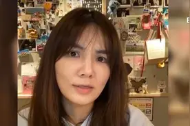 39岁Ella直播生子，引人群嘲：你生孩子的样子，真丑图片