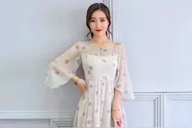 长裙夏季新款碎花雪纺连衣裙收腰显瘦仙女裙很有时尚个性气质感图片