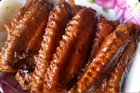 教你美味解馋的酱香鸭翅，营养好吃超下饭，一大盘根本都不够吃图片
