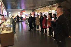 不一样的清明节 3万余人来彭德怀纪念馆缅怀彭老总图片