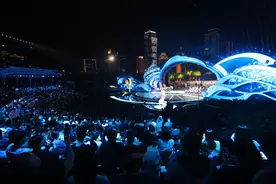 影帝王景春影后咏梅点亮金鸡 开启厦门十年之约图片
