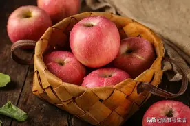 这款烟台红富士苹果是出口级，入口咔嚓脆，甜甜的还特别水润图片
