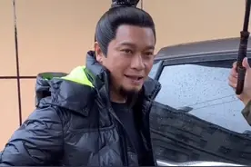 57岁罗嘉良处境不如前？身边仅有一助理，与前妻离婚后净身出户图片