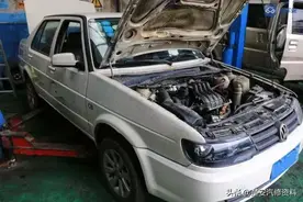 汽车点火无任何反应，只怪车主频繁的点火操作图片