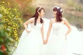 十年闺蜜，突然发现她是“白莲花”，这是种啥体验？图片