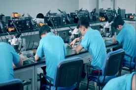 关于转行到手机维修行业你要注意的几点：指南舟手机维修培训中心图片