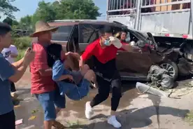 这名自称“我是消防的”男人是谁？图片