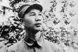 他当红军师长年仅23岁，41岁就成开国上将，子女中出了3位将军图片