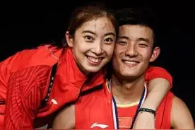 羽坛女神王适娴，世界第一却两次无缘奥运，陪伴谌龙十年嫁给爱情图片