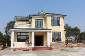 农村盖别墅，用什么基础既结实又不花冤枉钱！条基最实惠？图片