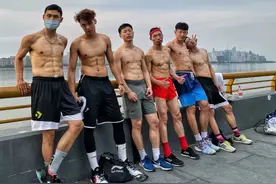 中国制造！黄种人扣篮也很残暴图片