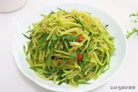 萝卜这样炒，做法简单又快手，不用放肉，又香又脆太好吃了图片