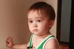 「本特利威廉表情包」姨母又笑了图片