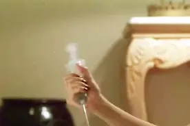 百变星君：是个男人九个摆左边，这一针扎下去，看着都疼视频封面