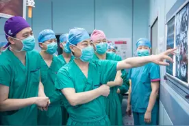 1000例机器人手术背后：协和外科有个“珠峰天团”图片
