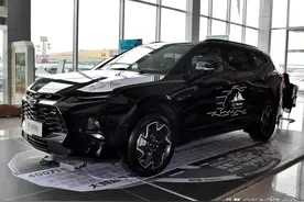 7.8L油耗的2.0T，拥有大七座设计，真正大合资SUV，实拍开拓者图片