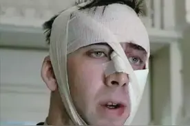 好莱坞巨星酗酒家暴，上亿家产蒸发被当成流浪汉，他遭遇了什么？图片