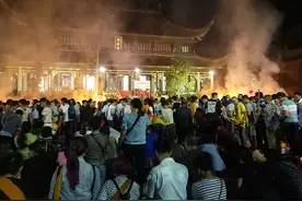 学生刚开学，有些家长已经偷偷在闲鱼里云烧香了图片