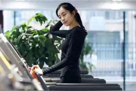 跑步机VS户外跑，哪个效果好？图片