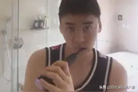 李易峰生日直播有料：刷牙两分钟，夸赞妹子可爱，还自曝神秘女友图片