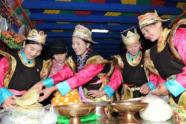 “美好西南·美丽乡村”第十四届中国西南六省区市摄影联展系列活动在弥勒开幕