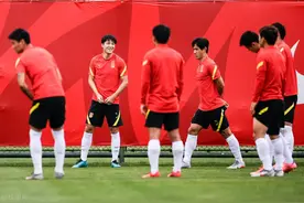 范志毅怒怼球迷，力挺明天！直言明天哪里不好，为何老盯着他不放图片