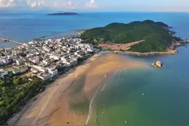 后海渔村，三亚的隐世桃源，这里也是冲浪爱好者的天堂图片