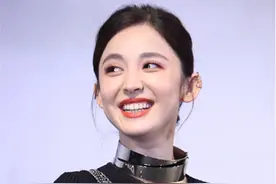 女星脖子上戴的是啥玩意？有什么用？你们不要想歪了图片