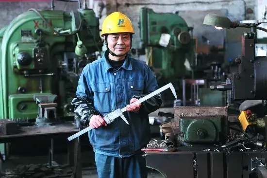 成都啥子工作最缺人？这17个短缺职业，了解一下！