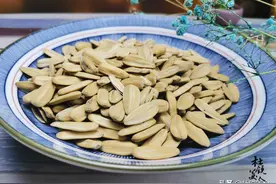 过年买瓜子切记“4不买”，有人搞不懂，常买错，要抓紧告诉家人图片