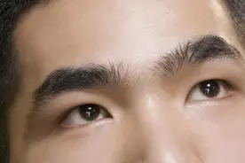 透过眉毛看健康，发现眉毛3处不同变化，提示疾病出现图片